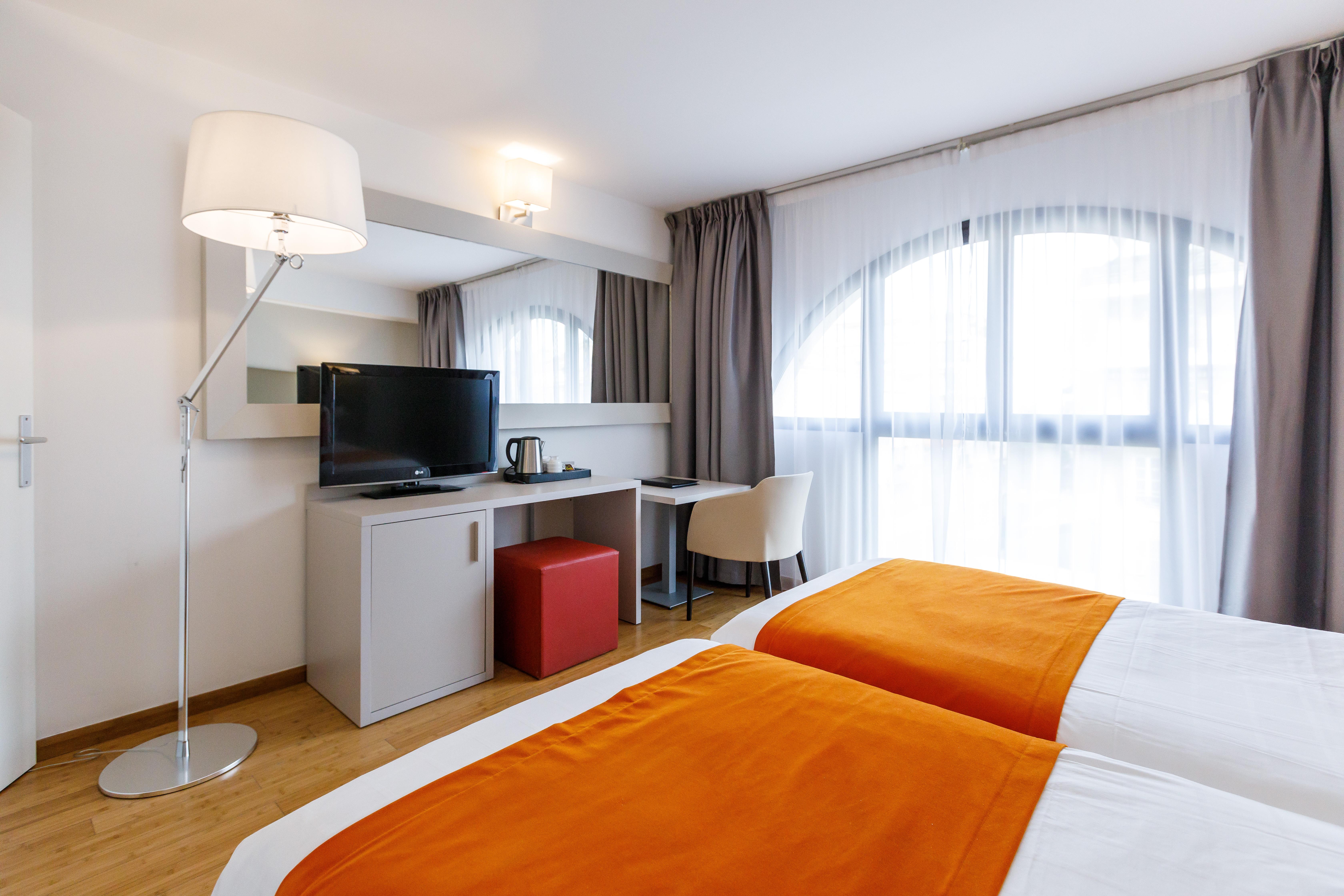 Riviera 4*